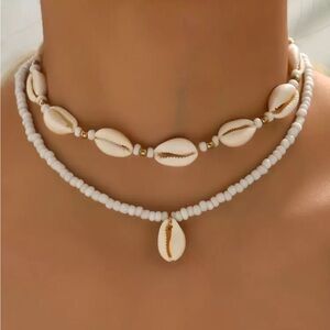 Boutique | Shell Bead Necklace Set